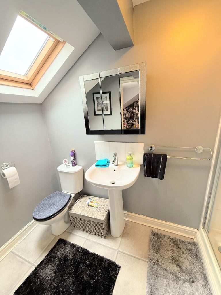 Anvil Court, Halifax, HX2