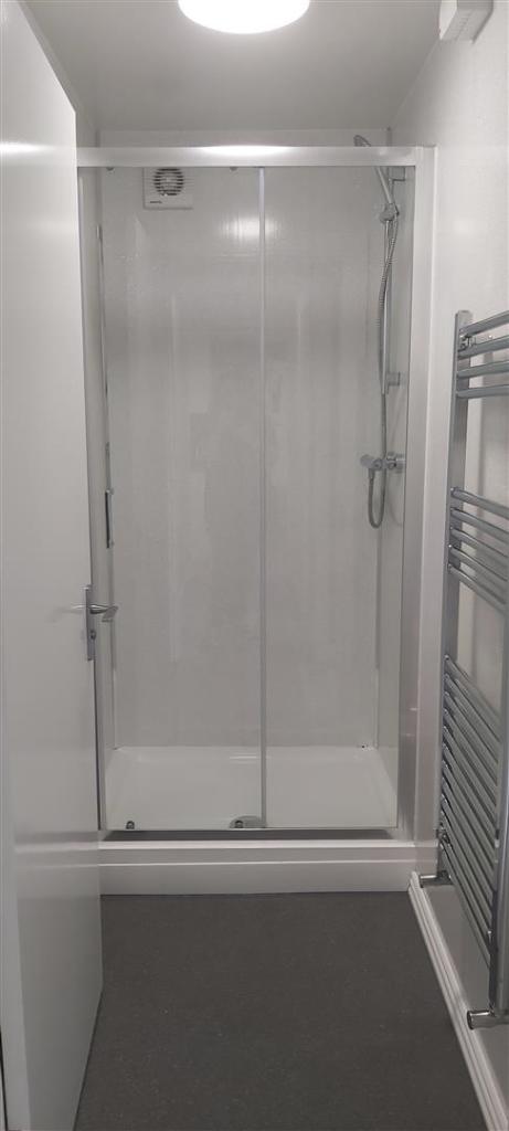 GF Shower room.jpg