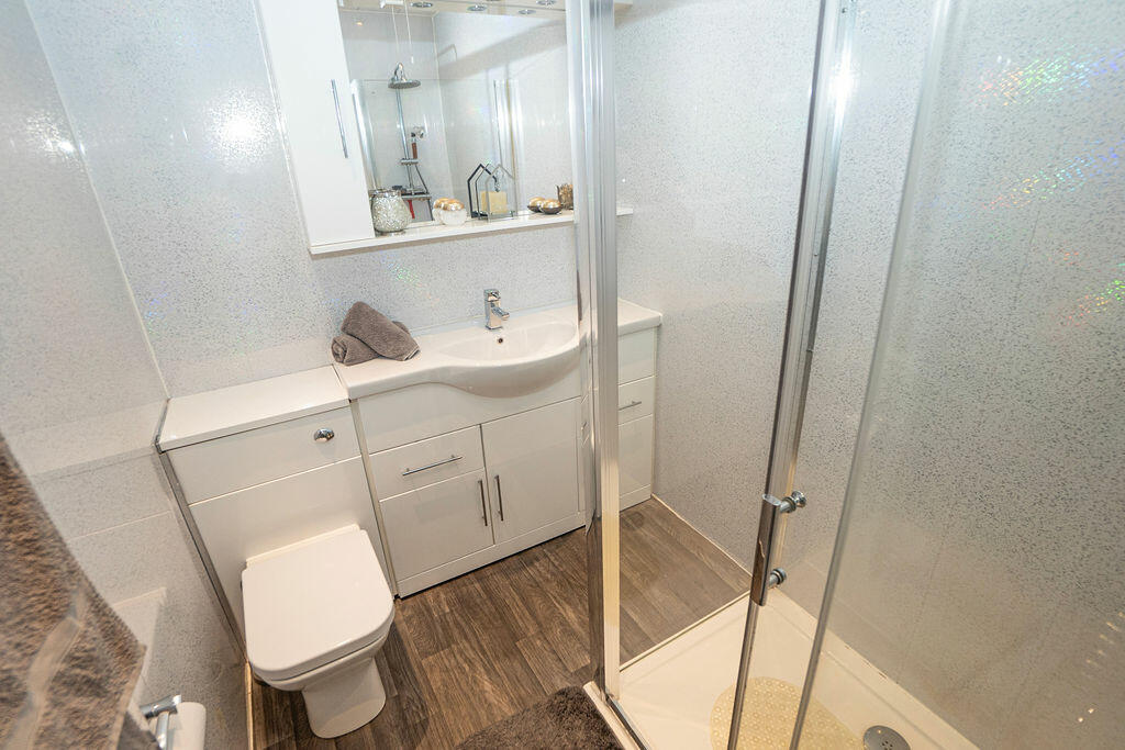 PhilipSt_Bathroom_2
