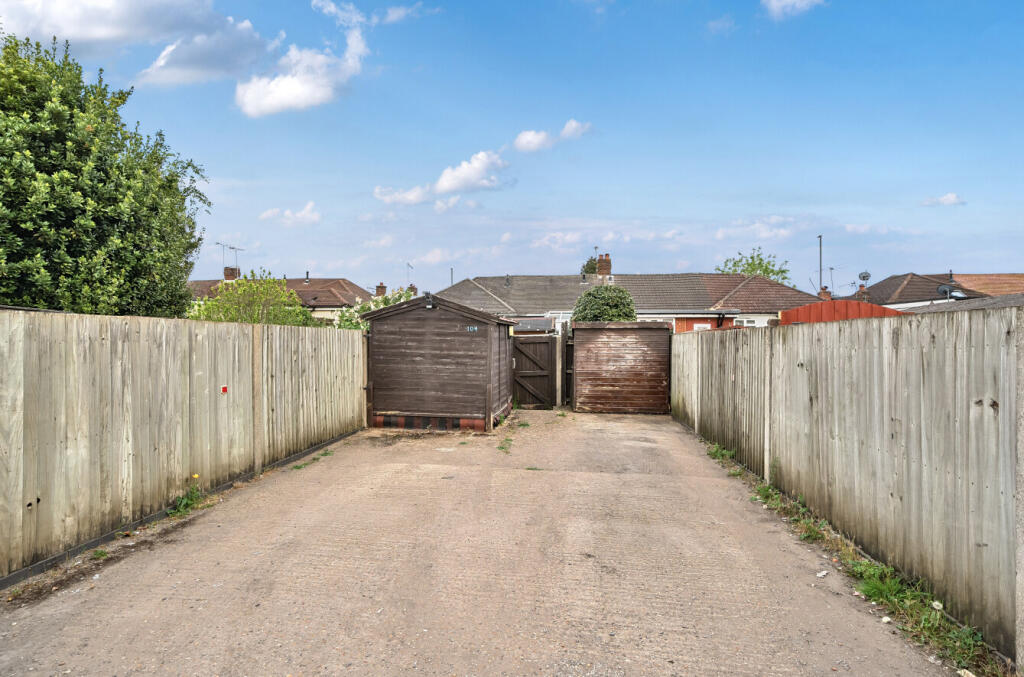 4-681502f0382e1-1...