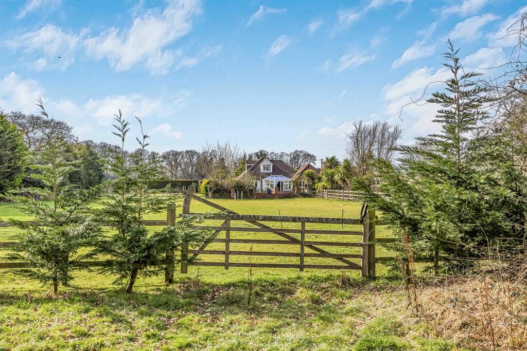 Sunnycroft, North...