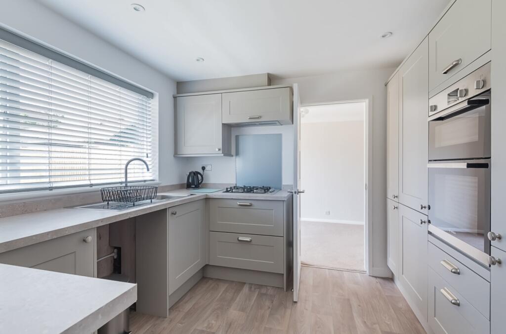 1330866-6-6889fe7de4505