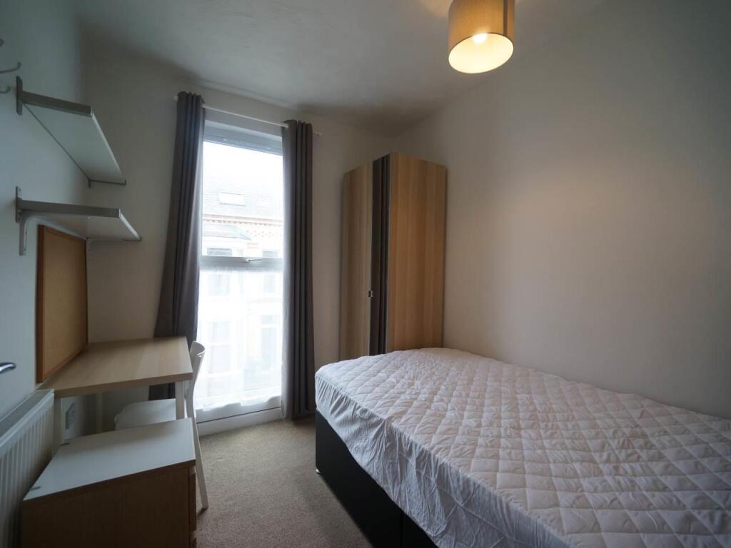 Bedroom 4.JPG