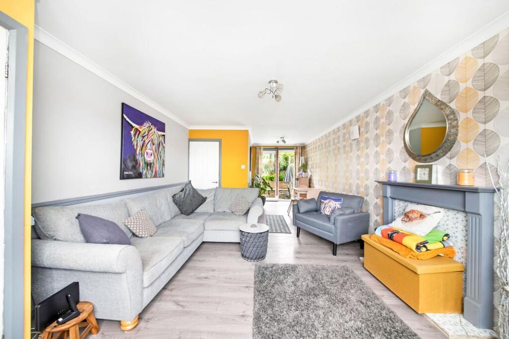 OPEN PLAN LIVING DINING ROOM