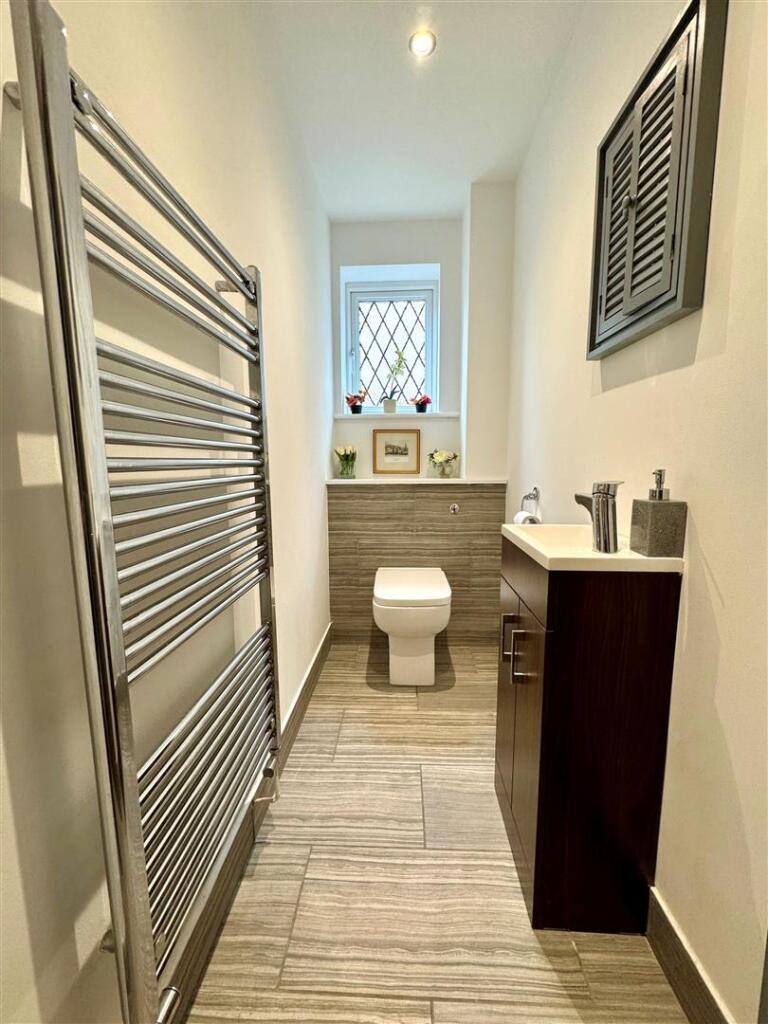downstairs cloakroom.jpg