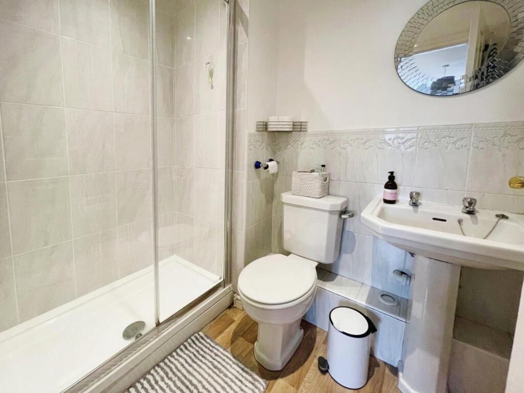 Ensuite.jpg