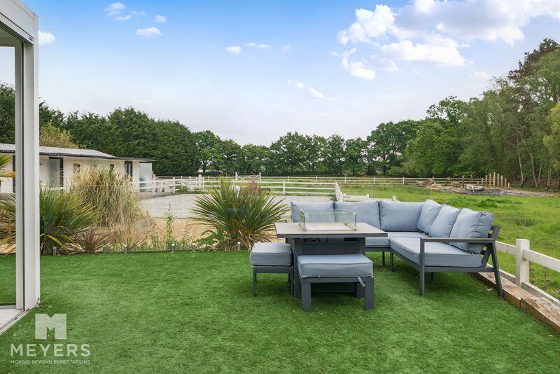 Al Fresco Area