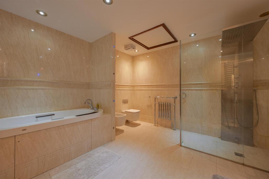 Court Manor (11 of 60).jpg