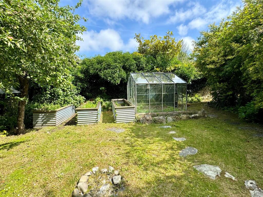 Manuels Farmhouse Garden