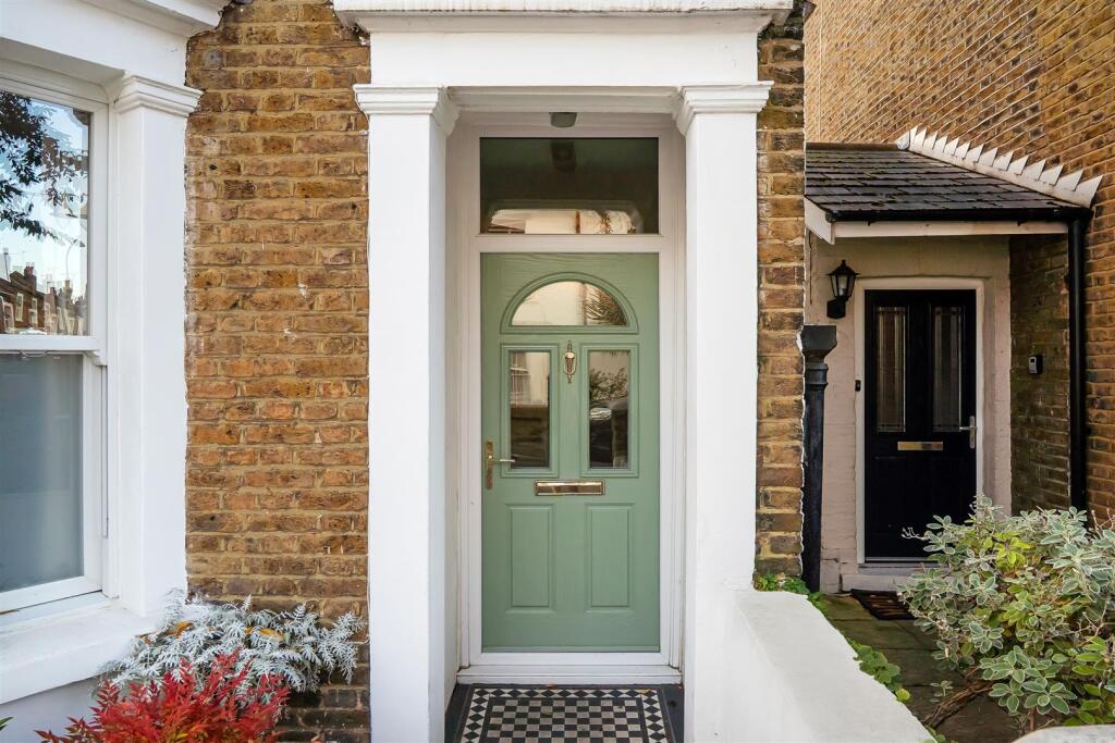 Northfield Road, Ealing W13