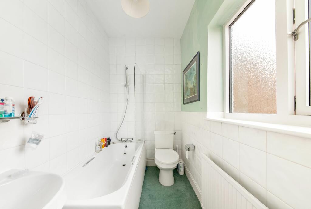 HOUSE BATHROOM