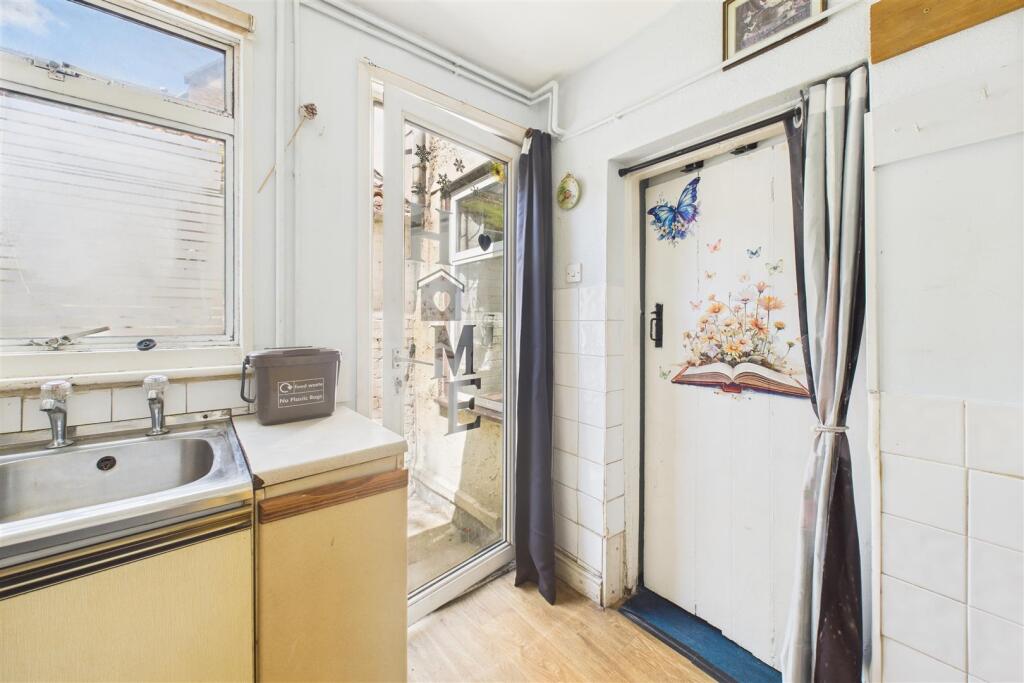 306 Church Road, St. George, Bristol BS5 8AJ | Fre