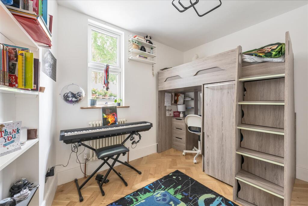 65a Fladgate Road, E11