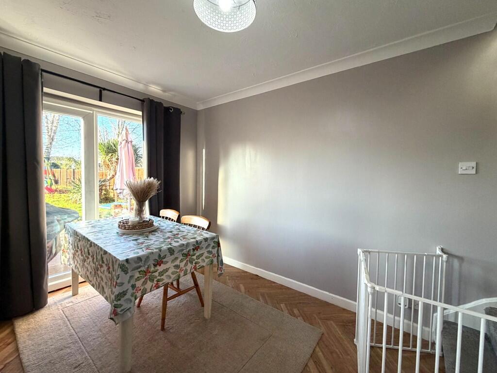 processed-C20F224...