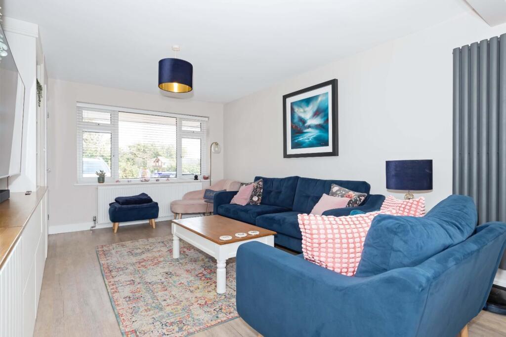 2 Sussex Close_14.JPG