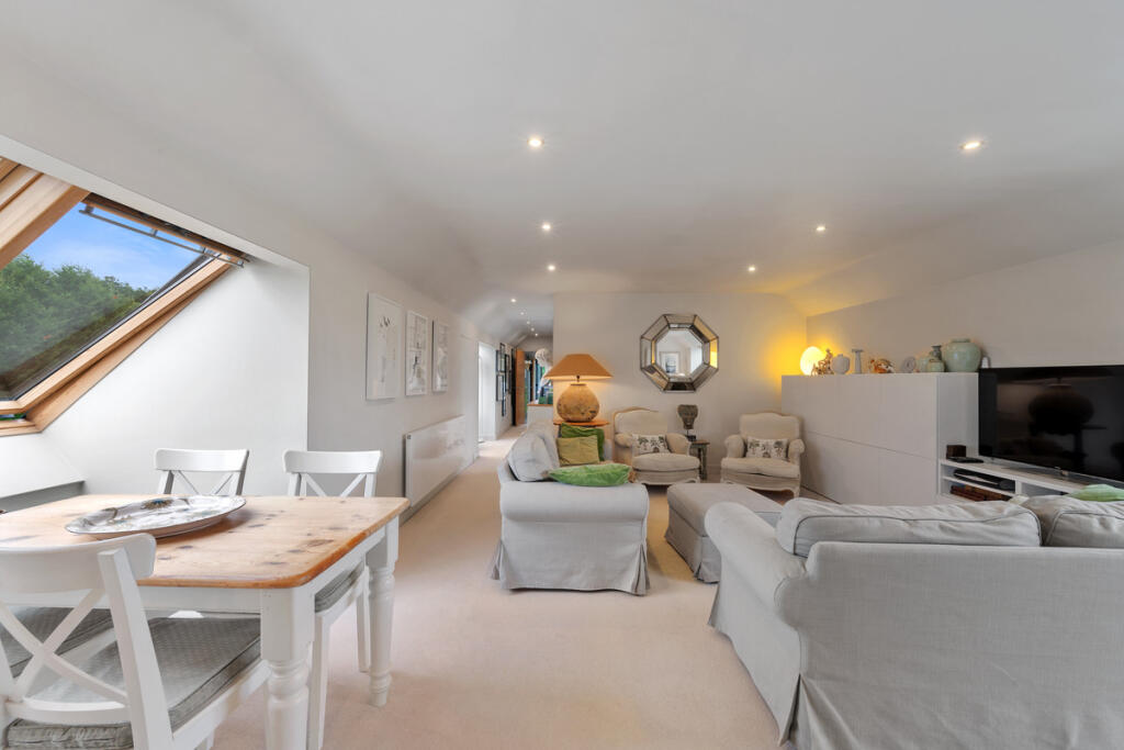 Piper's Hill, Glan Conwy, LL28