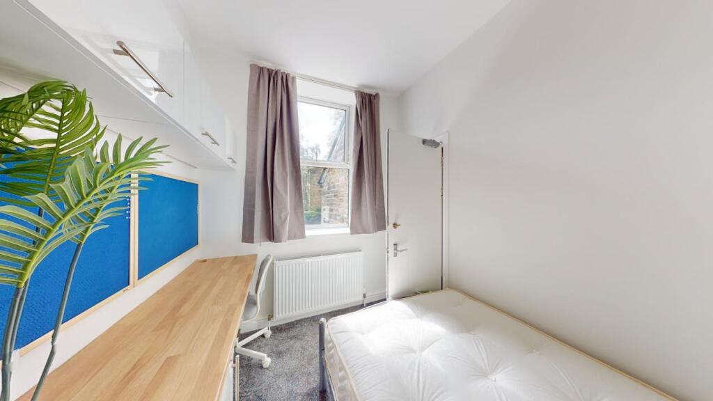 161-Whitham-Road-bedroom 3, pic 1.jpg