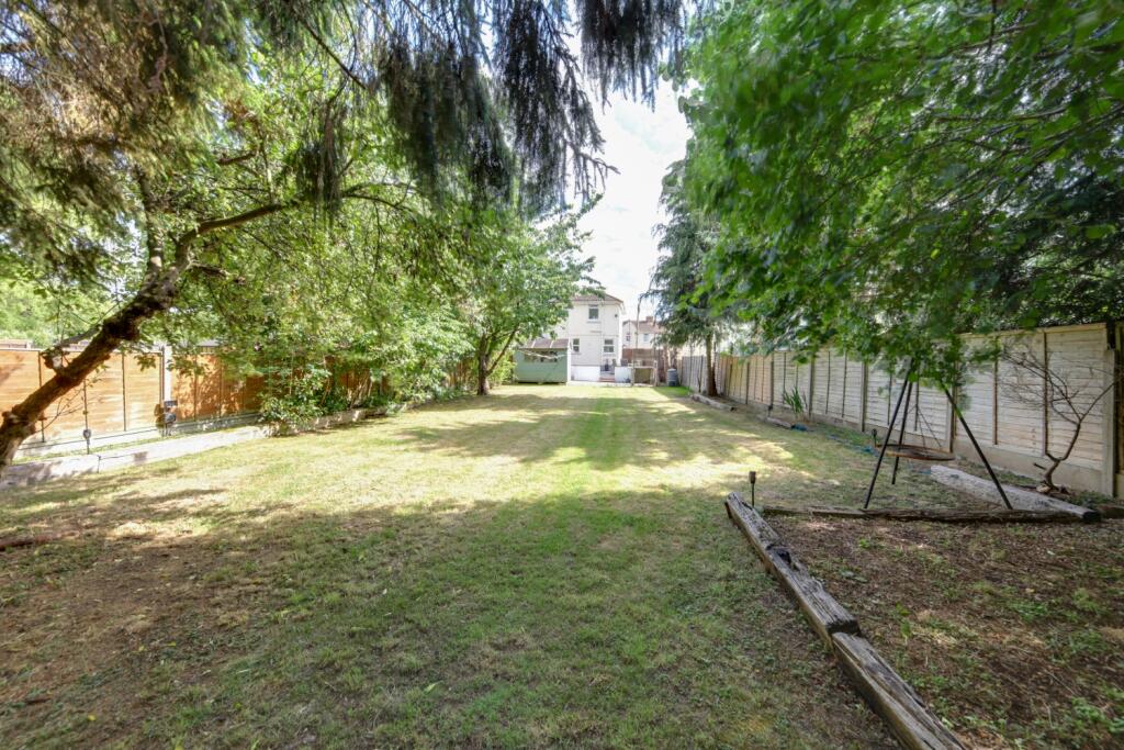 view back to House from end of garden