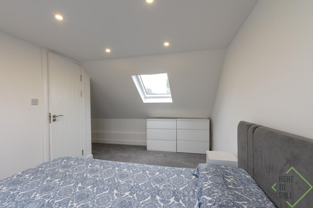 15 Flexmere Rd, London N17 7AU-6