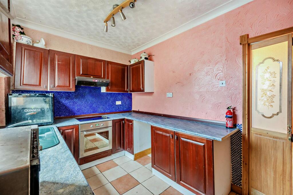 8633899-interior05-800.jpg