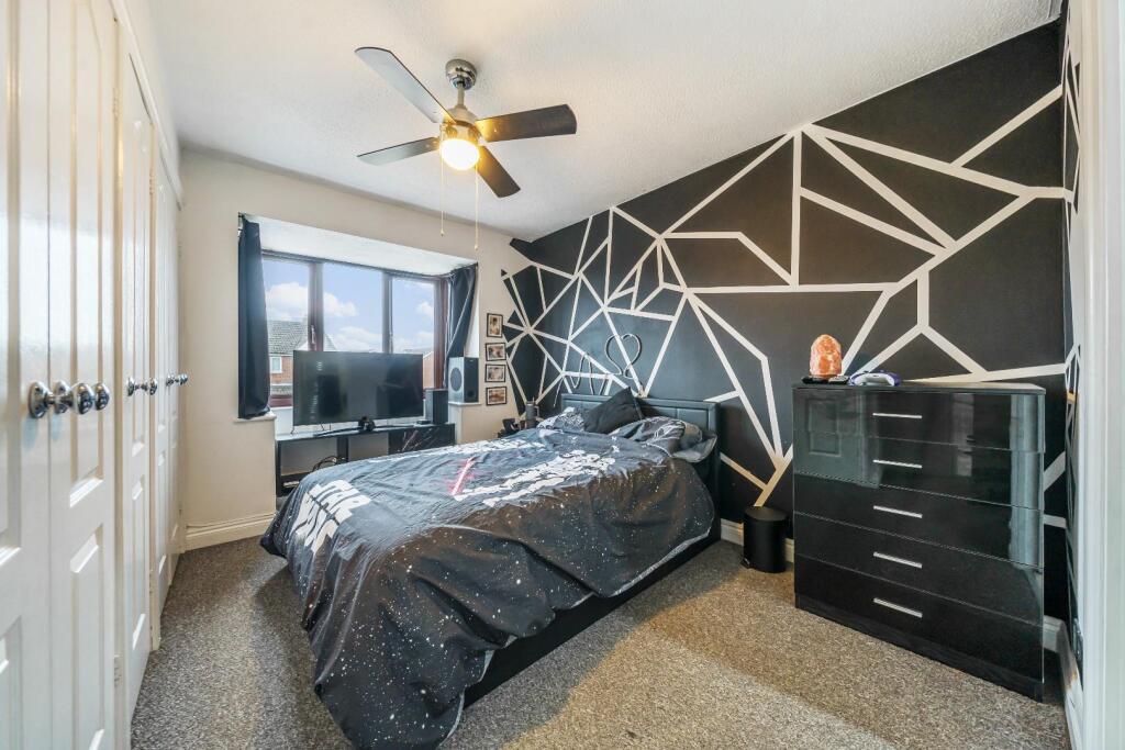 Master Bedroom.jpg