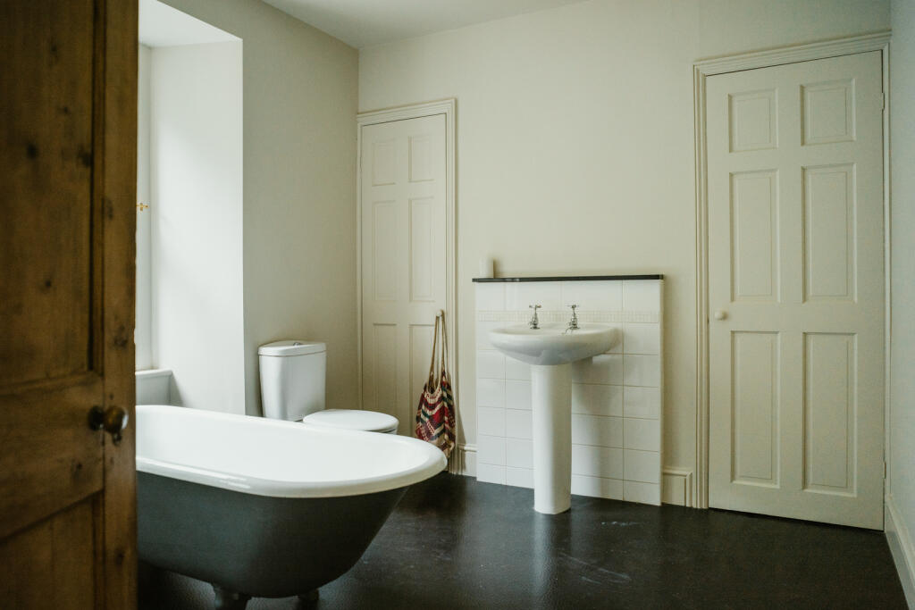 284620 - B0014635.jpg