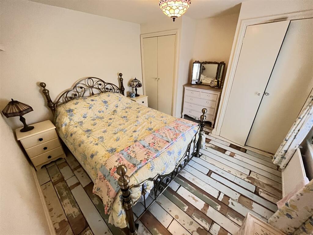 FRONT BEDROOM 1