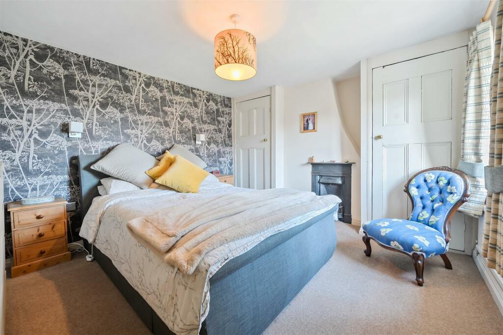 21 Lower Street, Pury End (17).jpg