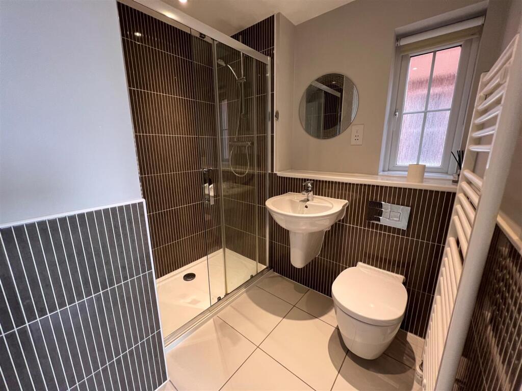 Ensuite.jpg