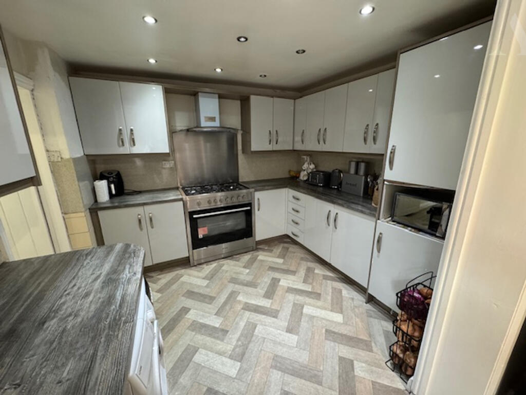 10 Stetchford Road Kitchen 3