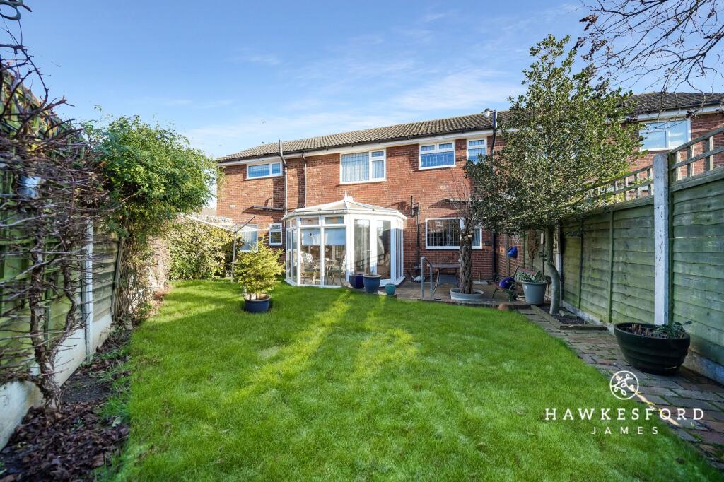 Laxton Way, Sittingbourne - Garden