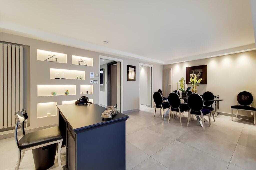2_Dining Room-0.jpg