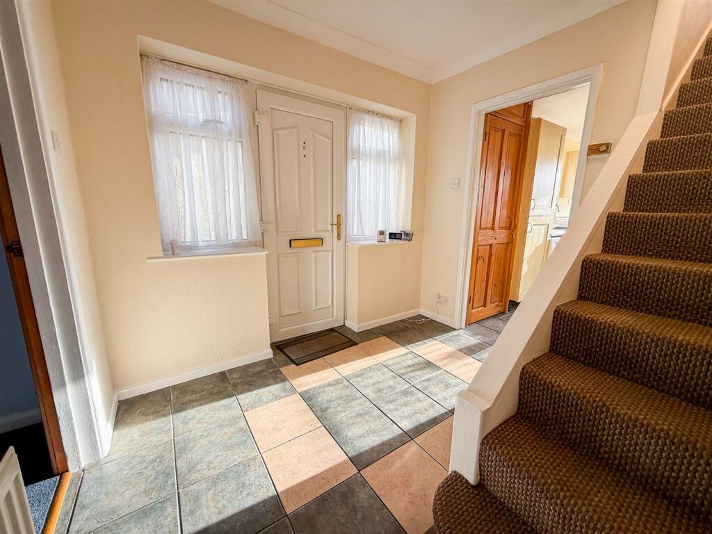ENTRANCE HALLWAY