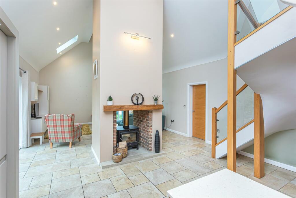30a Lodge Mill Lane-17.jpg