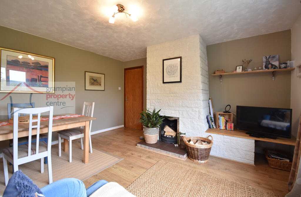 Sitting Room 2.JPG