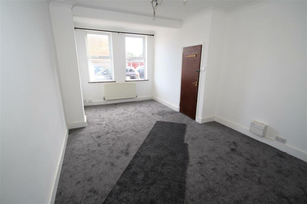Living Room.jpg