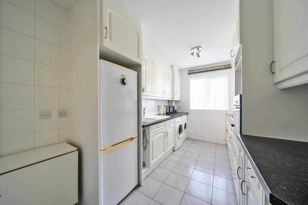 Davidson Frost-Wellings, DFW, Chatsworth Court, Ki