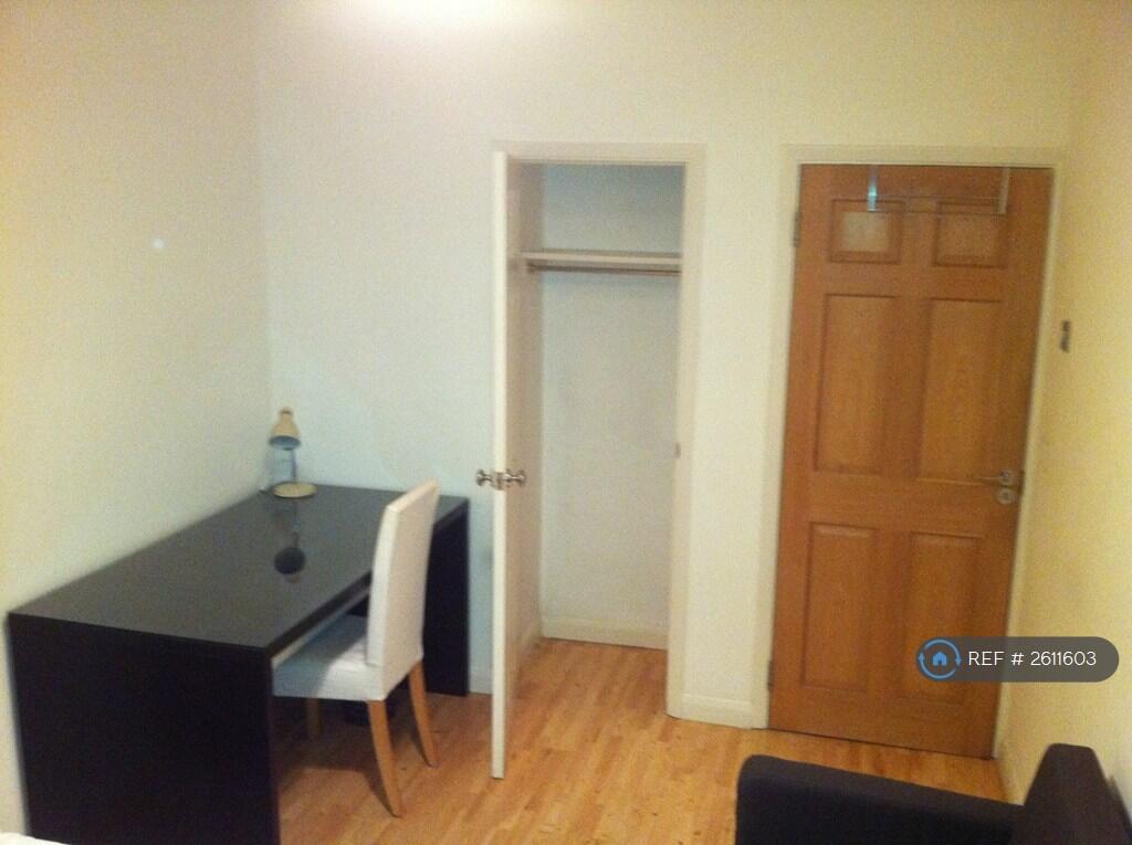 Bedroom 2 002