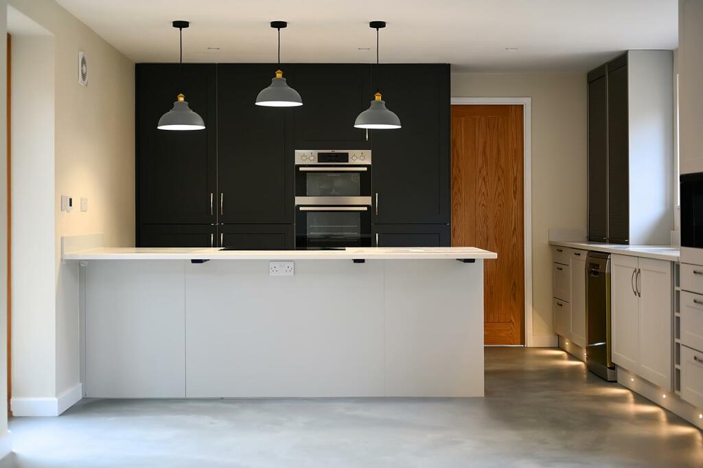 MAYTUM BARN - VANITY LANE - LINTON - MAIDSTONE - M