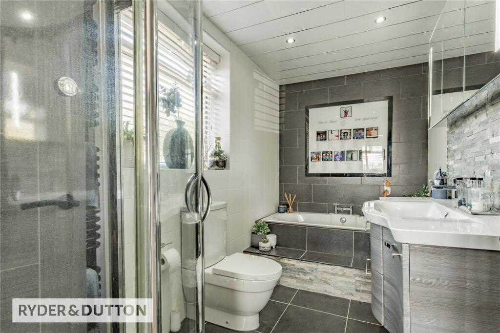 Ensuite Bathroom