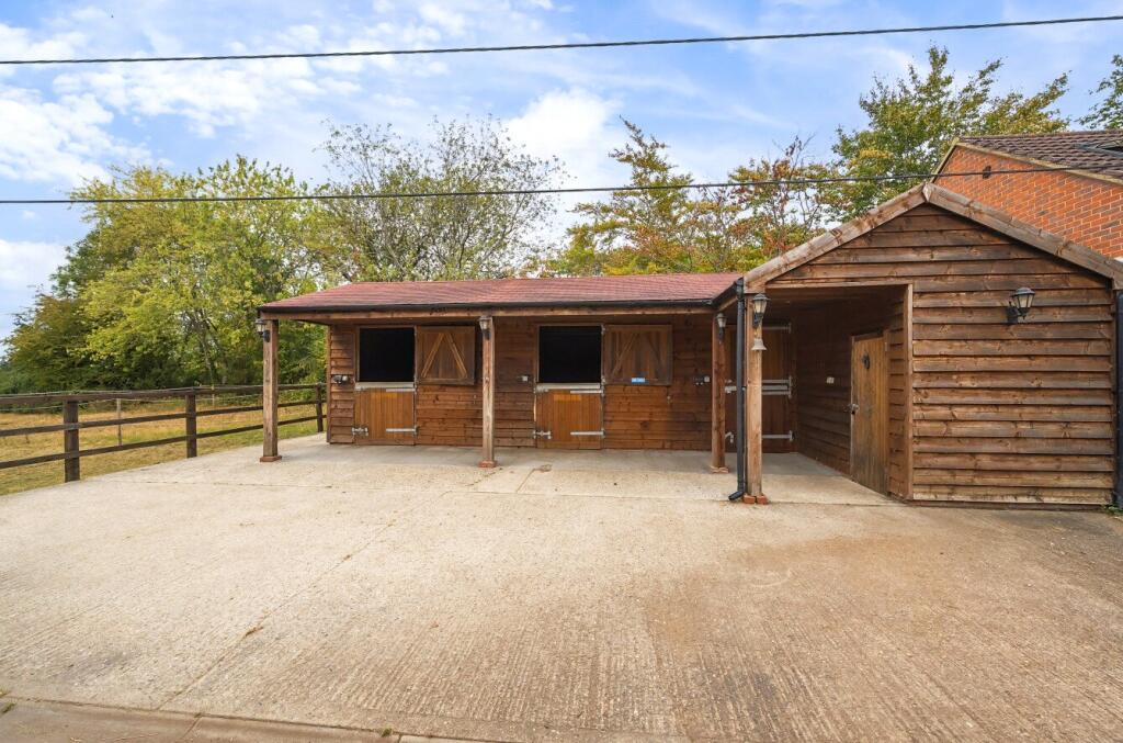 1336883-11-68a5c1...