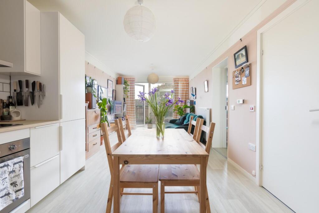 17 Snapdragon, Hazel Road, BS4-1.jpg