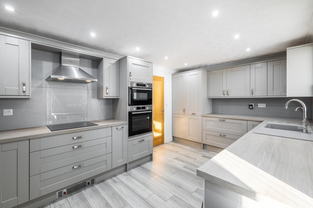 36 Saxon Gate (Kirton)-14