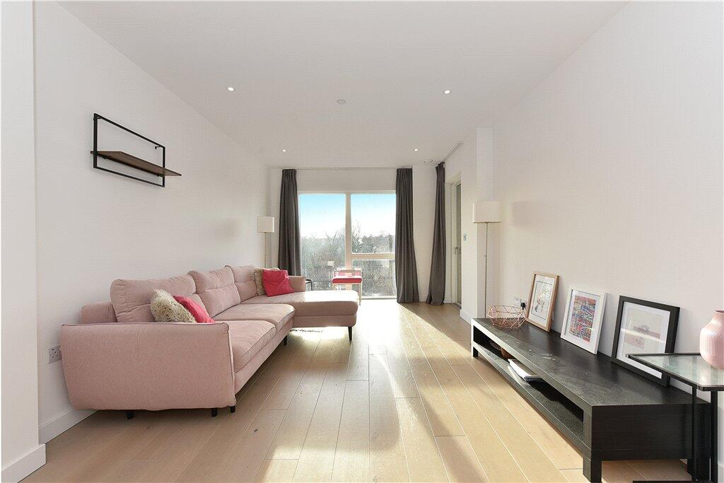 Achill Close, London