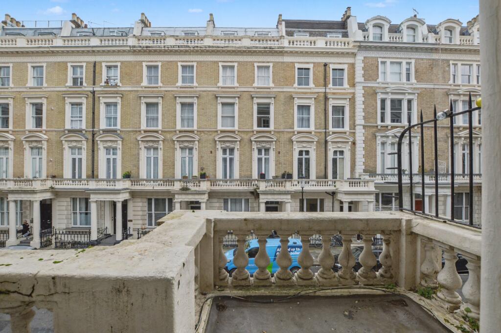 Flat 3, 36 Clanricarde Gardens, Notting Hill Gate, London, W2 4JW