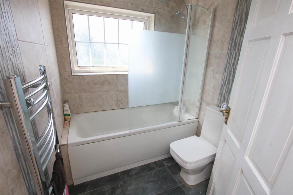 HOUSE BATHROOM