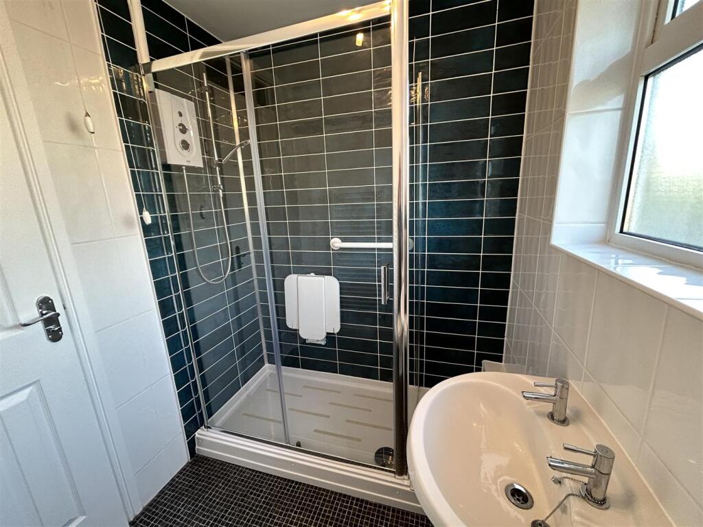 shower room.JPG