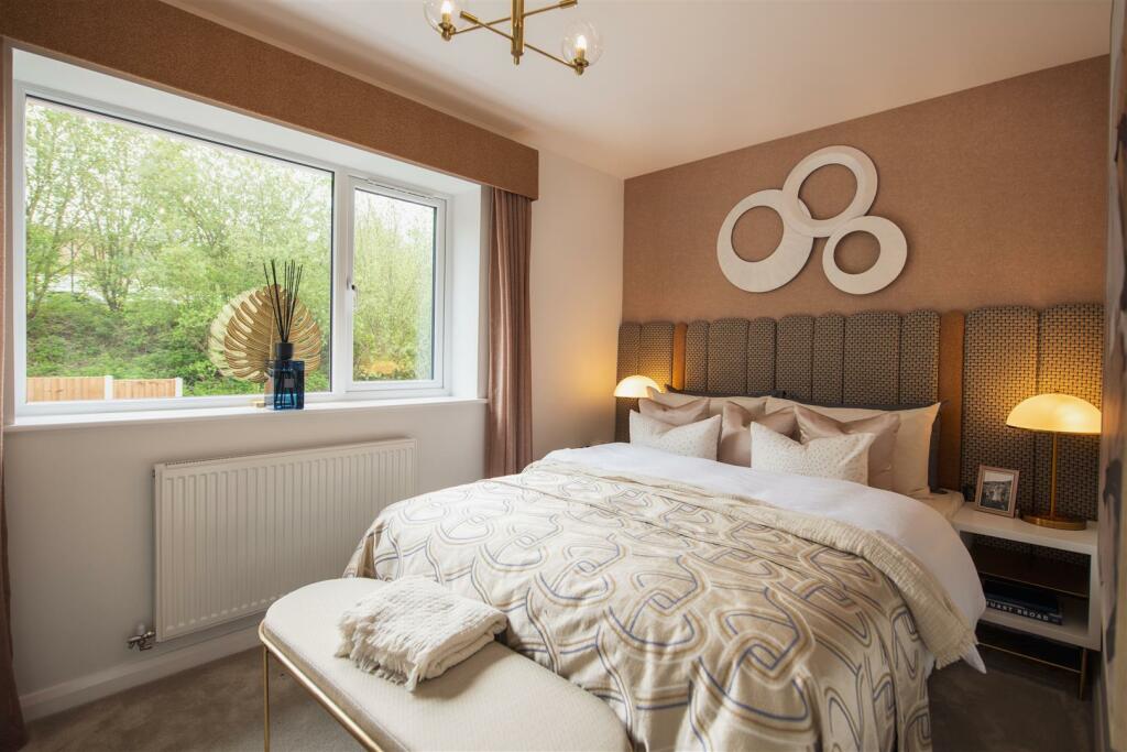 bed1.jpg
