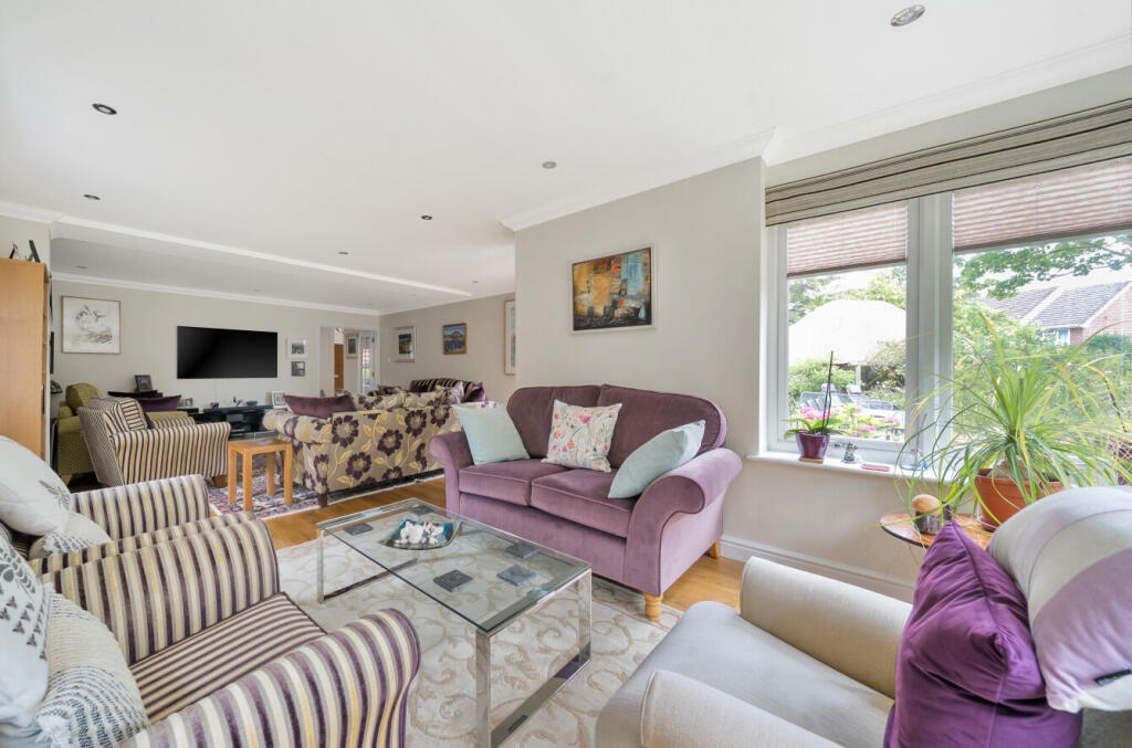 1317315-4-6865754...