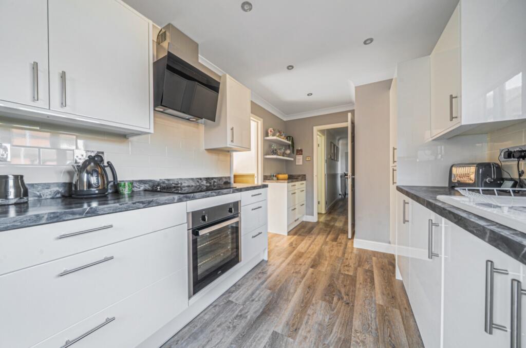 1-1300094-22-6838c7c127932-ARWc (11)